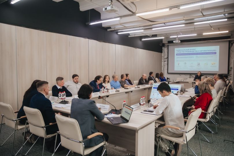 «Роботизация неизбежна». Представители «Робовизард» приняли участие в семинаре по роботизации в Великом Новгороде